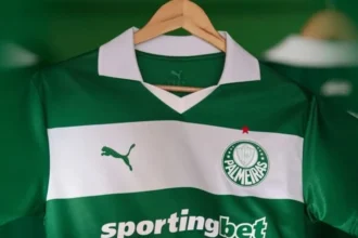 Palmeiras apresenta nova camisa Avanti 2025 e estreia uniforme contra o Vitória