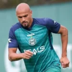 Nicolas Careca reforça o Coritiba na partida que pode valer o título da Série B