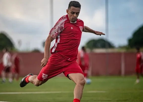 Matheus Ribeiro anuncia saída do CRB após três temporadas