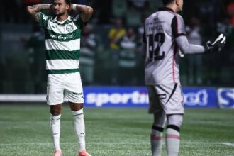 Palmeiras empata sem gols com o Vitória no 11º aniversário do Allianz Parque