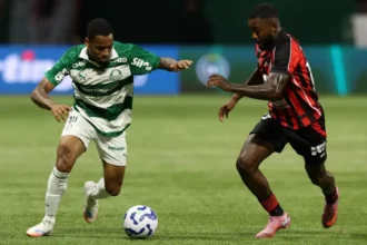 Derrota no Fla-Flu não impede Flamengo de atingir 69,71% de chance de título no Brasileirão 2025