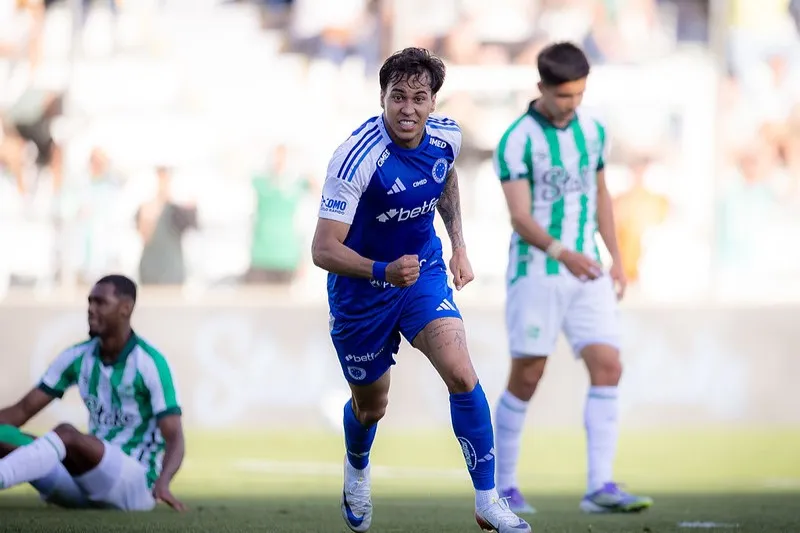 Dois gols de Kaio Jorge garantem empate do Cruzeiro com o Juventude