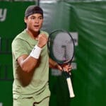 Guto Miguel vira sobre colombiano e chega à semifinal do J300 de Zapopan