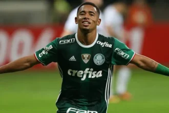 Gabriel Jesus manifesta intenção de vestir novamente a camisa do Palmeiras