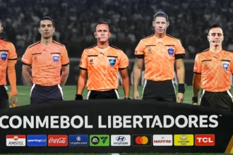 Árbitro argentino Darío Herrera apita a final da Libertadores entre Palmeiras e Flamengo
