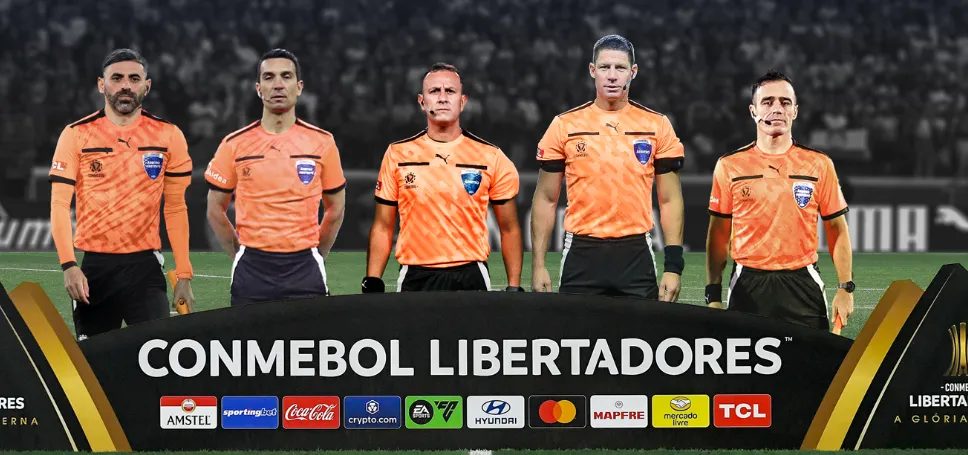 Árbitro argentino Darío Herrera apita a final da Libertadores entre Palmeiras e Flamengo