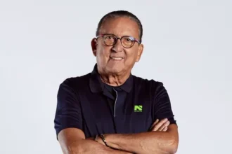 Galvão Bueno deixa hospital após uma semana internado por pneumonia viral