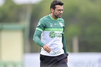 Athletico precisa de um empate contra o América-MG para voltar à Série A e ainda sonha com título