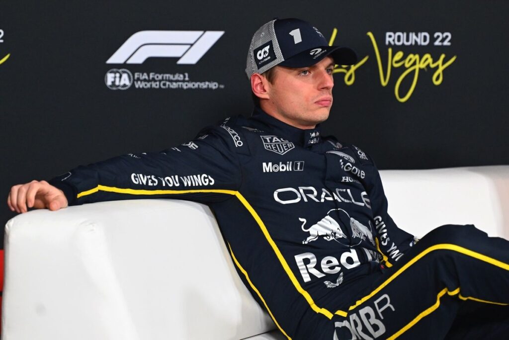Verstappen critica pista escorregadia no treino classificatório de Las Vegas