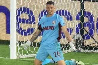 Jornais argentinos exaltam Nahuel Losada, herói do Lanús na Sul-Americana
