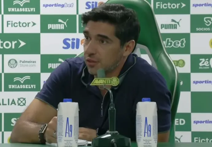 Abel Ferreira admite Brasileirão distante e volta atenções para final da Libertadores