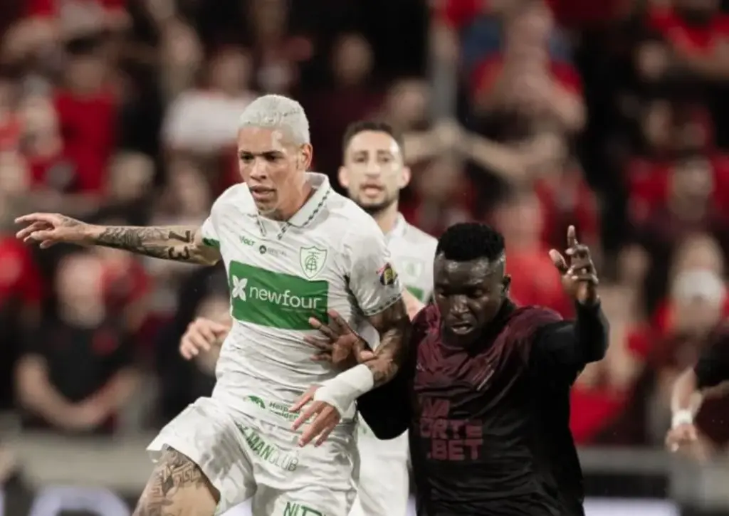 Santos destaca força coletiva no acesso do Athletico: “Não tem herói”
