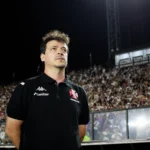 Diniz assume risco de queda e diz que Vasco precisa “aprender a ser grande”