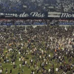 Depois de 32 anos, Remo confirma retorno à Série A e torcida toma o Mangueirão