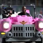 Terry Crews revive cena de “As Branquelas” ao lado de Verstappen, Norris e Russell na Fórmula 1