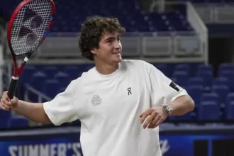Chefe da ITF aponta João Fonseca como futuro concorrente de Alcaraz e Sinner