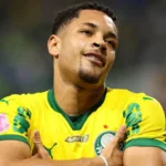 Vitor Roque classifica decisão contra o Flamengo como “jogo mais importante do ano”
