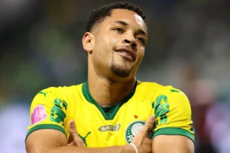 Vitor Roque classifica decisão contra o Flamengo como “jogo mais importante do ano”