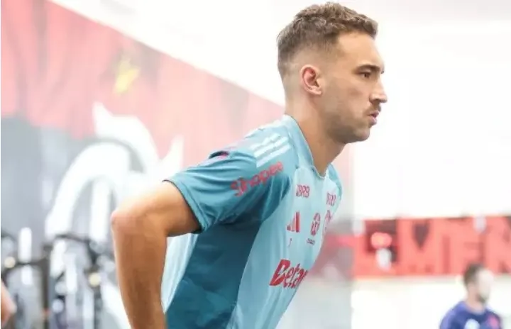 Flamengo divulga lista sem Léo Ortiz e pode poupar titulares diante do Atlético-MG