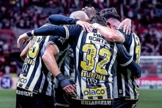 Vojvoda assume responsabilidade por mau início do Santos e prevê Neymar em campo nas últimas rodadas
