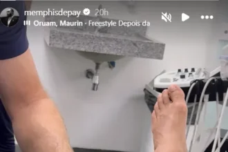 Memphis Depay passa por punção no joelho esquerdo e recebe aplicação de ácido hialurônico no Corinthians