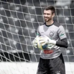 Operário-PR inicia reformulação para 2026 e negocia compra do goleiro Elias