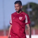 CRB renova contrato do lateral-direito Weverton até 2026
