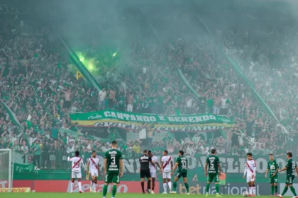 Chapecoense atrai 163.574 torcedores à Arena Condá na campanha do acesso em 2025