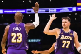 Doncic brilha, LeBron completa e Lakers superam Clippers pela NBA Cup
