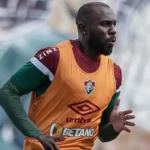 Contrato de Manoel acaba em dezembro e zagueiro pode sair do Fluminense