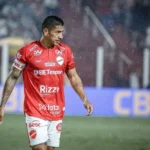 Guarani discute chegada de Ralf, ex-Corinthians, para 2026