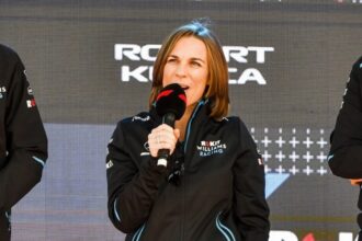 Claire Williams, ex-chefe da Williams na F1, avalia disputar cargo político no Reino Unido