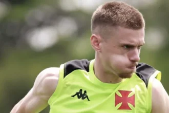 Maxime Domínguez retorna ao Vasco após empréstimo sem brilho no Toronto FC