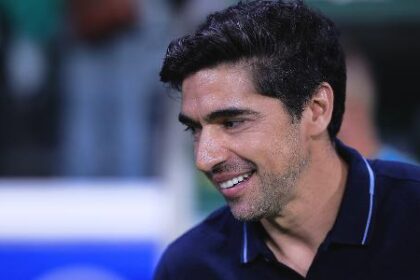 Abel Ferreira confirma permanência no Palmeiras até 2027 sem multa rescisória
