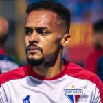 Cirurgia na mão tira Bruno Pacheco do Fortaleza até 2026