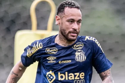 Santos recebe o Sport e precisa vencer para deixar a zona de rebaixamento