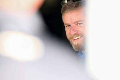 Justin Allgaier avalia formato dos playoffs da NASCAR Xfinity e fala sobre futuro de JR Motorsports