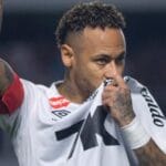 Neymar celebra permanência do Santos na Série A e reconhece: “foi no limite”