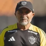 Atlético-MG encerra Brasileirão com goleada sobre o Vasco e carimba vaga na Sul-Americana