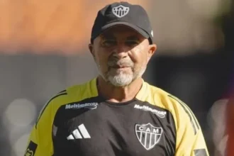 Atlético-MG encerra Brasileirão com goleada sobre o Vasco e carimba vaga na Sul-Americana
