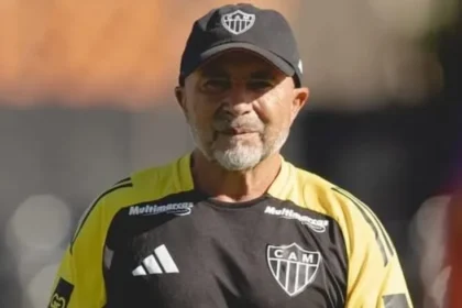 Atlético-MG encerra Brasileirão com goleada sobre o Vasco e carimba vaga na Sul-Americana