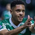 Vitor Roque encerra 2025 em alta e inicia 2026 como peça-chave do Palmeiras
