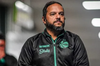 Juventude confirma saída de Júlio Rondinelli do comando do futebol