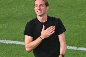 Filipe Luís dedica título da Libertadores às vítimas do Ninho e justifica entrada de Danilo