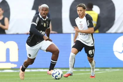 Ancelotti vê falhas pontuais como decisivas no empate do Botafogo com o Corinthians