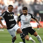 Corinthians empata com Botafogo em 2 a 2; Raniele e Vitinho se destacam