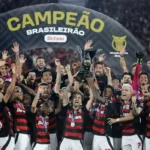 Flamengo derrota Ceará e coroa ano mágico com título Brasileiro