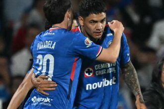 Cruz Azul garante vaga na semifinal mexicana e encara sequência antes de enfrentar Flamengo