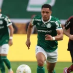 Vitor Roque lamenta vice na Libertadores e diz que seguirá em busca do título