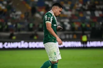 Palmeiras vive pior encerramento de temporada em uma década e pode terminar 2025 sem taças